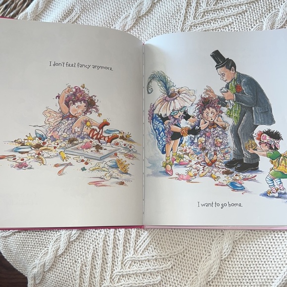 Fancy Nancy hardback book by Jane O’Connor Illustrated by Robin Preiss Glasser​​ - Picture 5 of 12